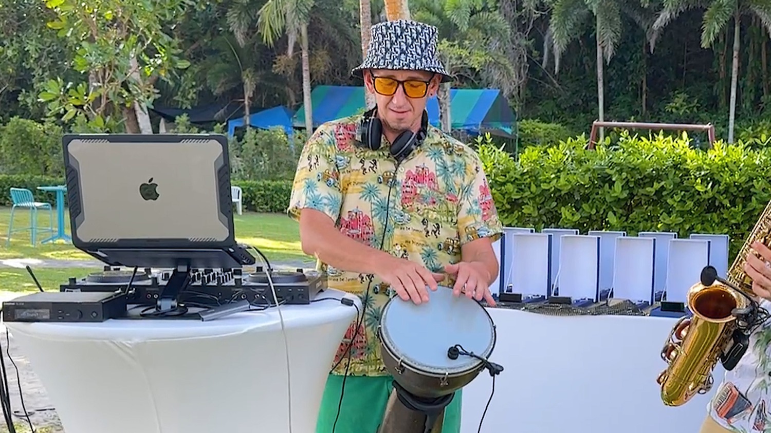 DJ and live percussion in Phuket